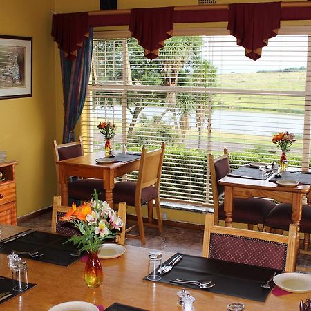 Waterfront Guest House Carolina Bagian luar foto