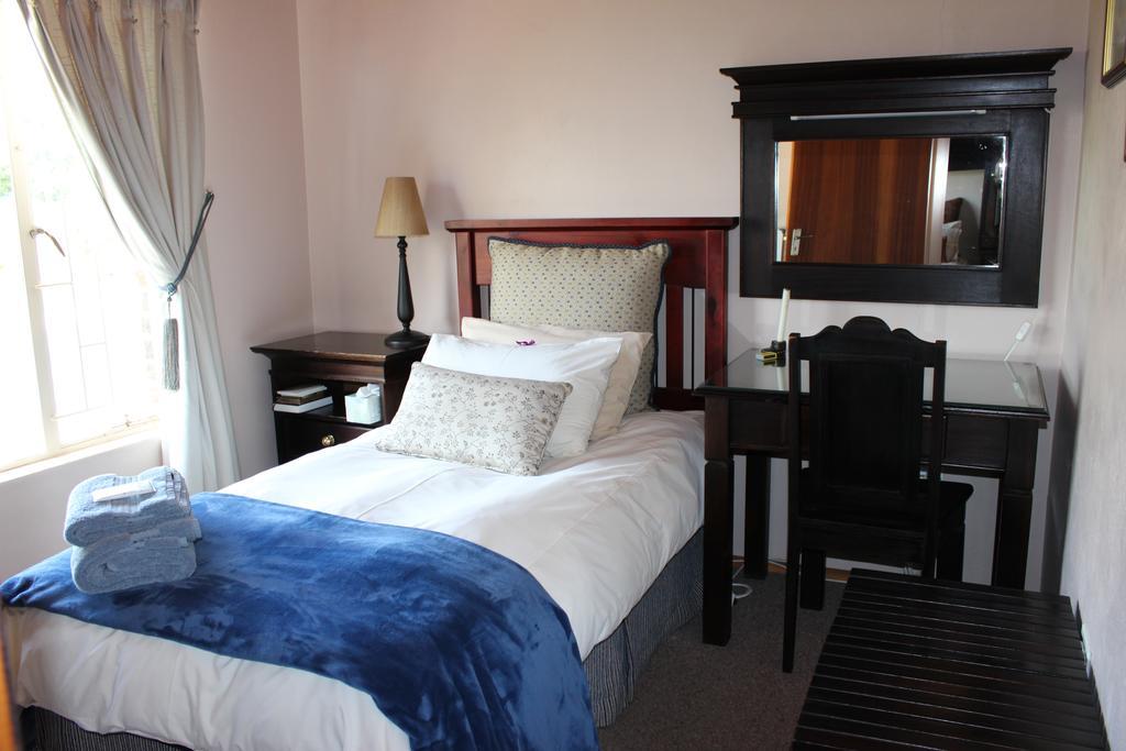 Waterfront Guest House Carolina Bagian luar foto