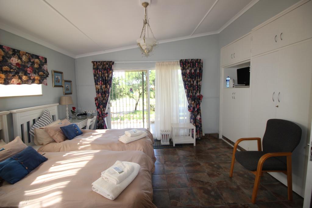 Waterfront Guest House Carolina Bagian luar foto