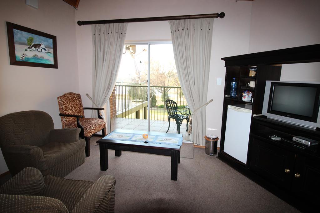 Waterfront Guest House Carolina Bagian luar foto