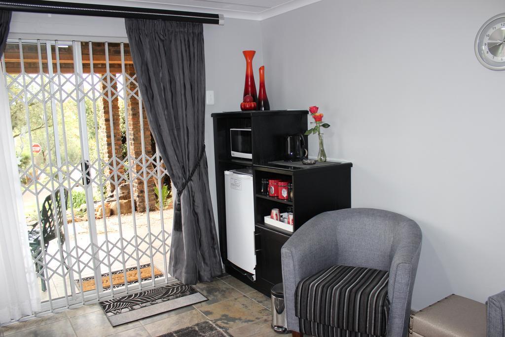 Waterfront Guest House Carolina Bagian luar foto