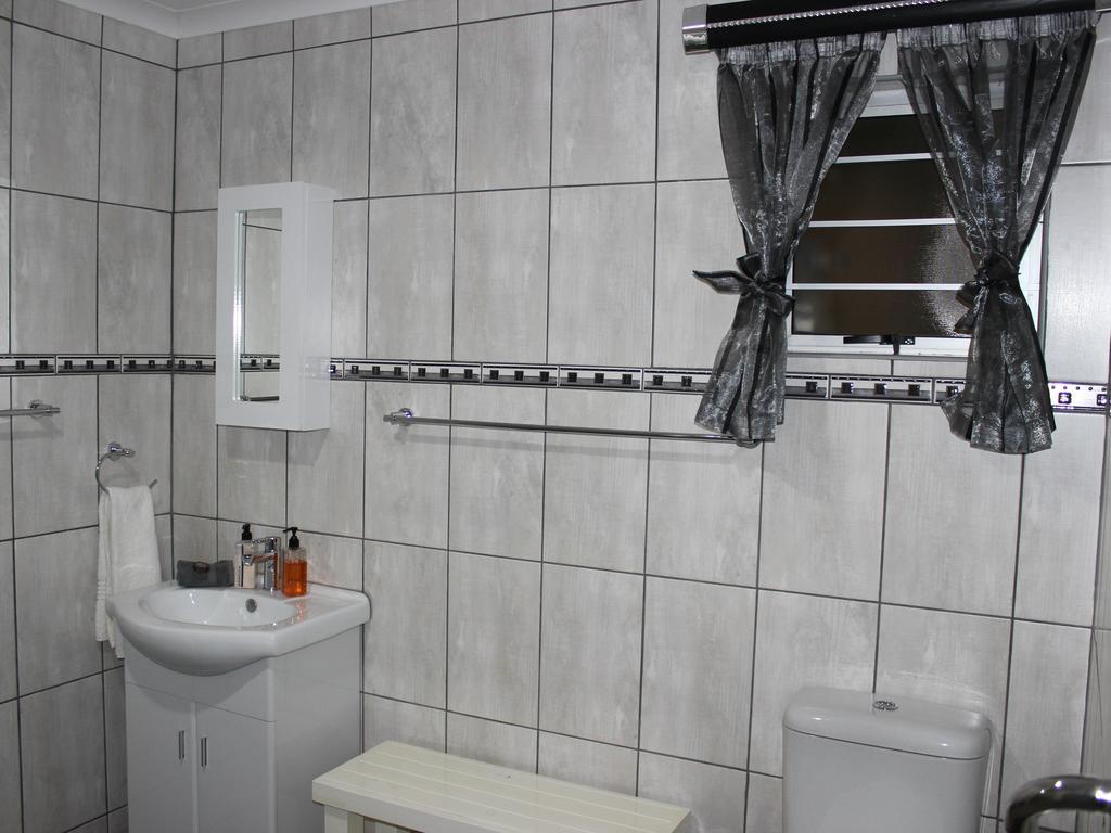 Waterfront Guest House Carolina Bagian luar foto