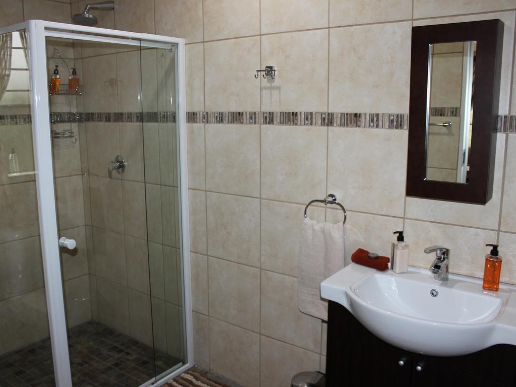 Waterfront Guest House Carolina Bagian luar foto