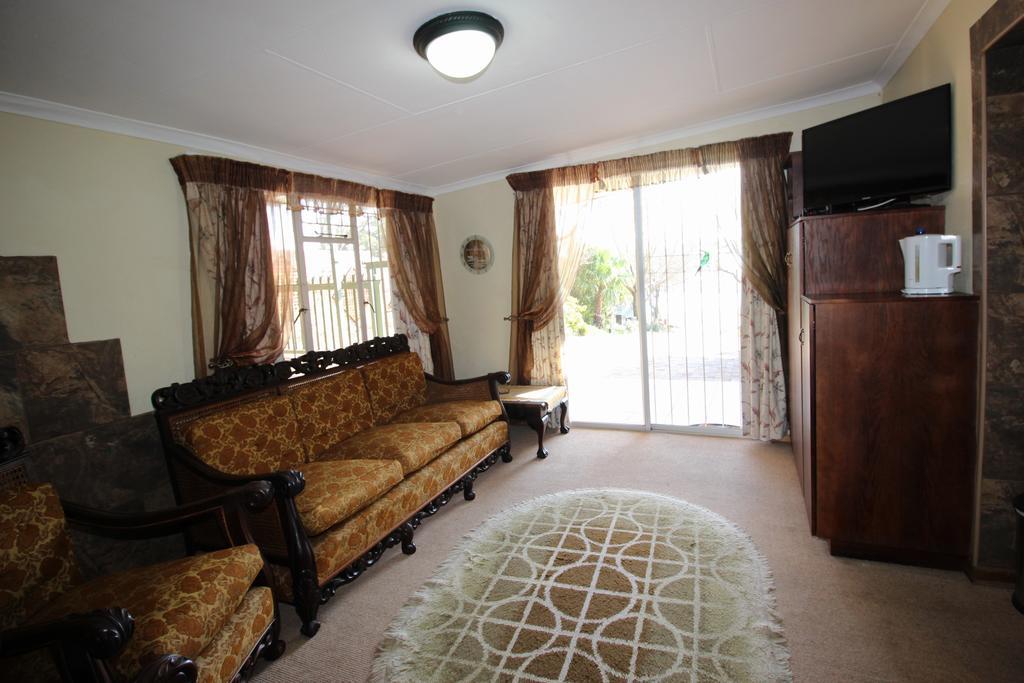 Waterfront Guest House Carolina Bagian luar foto